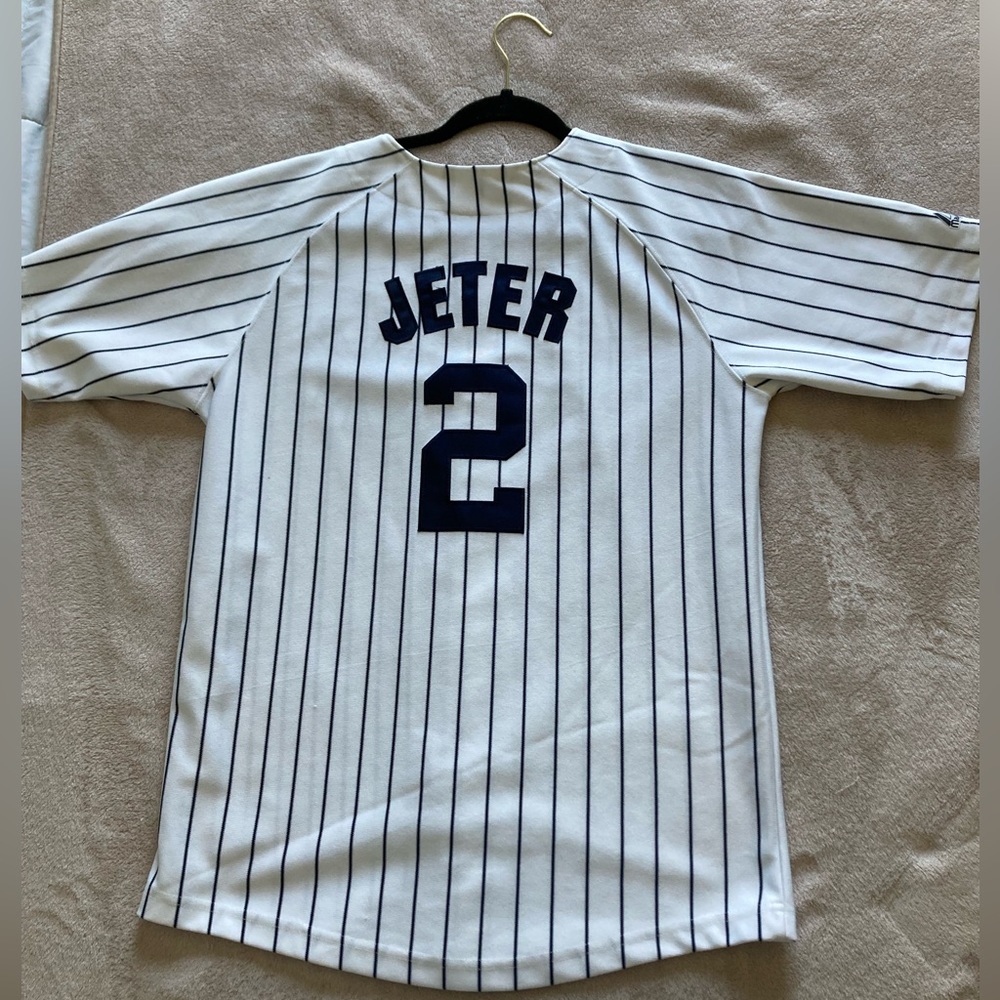 Amazing condition Derek Jeter authentic New York Yankees jersey